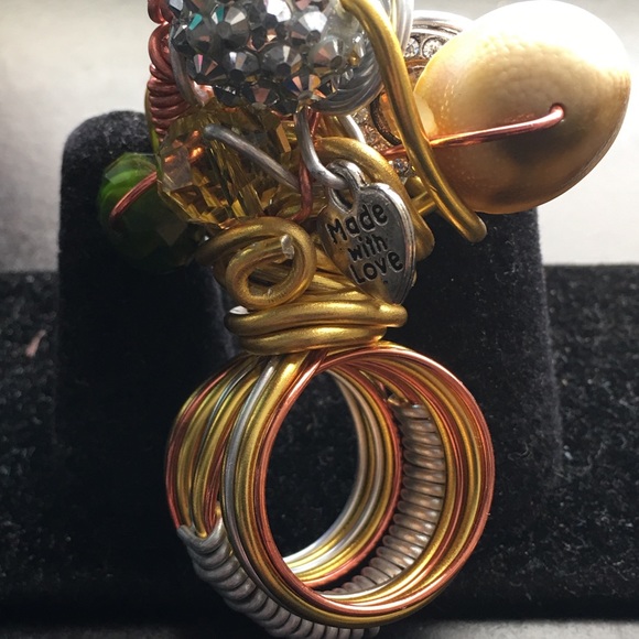 THE PINEAPPLE 🍍 RING - Picture 7 of 7